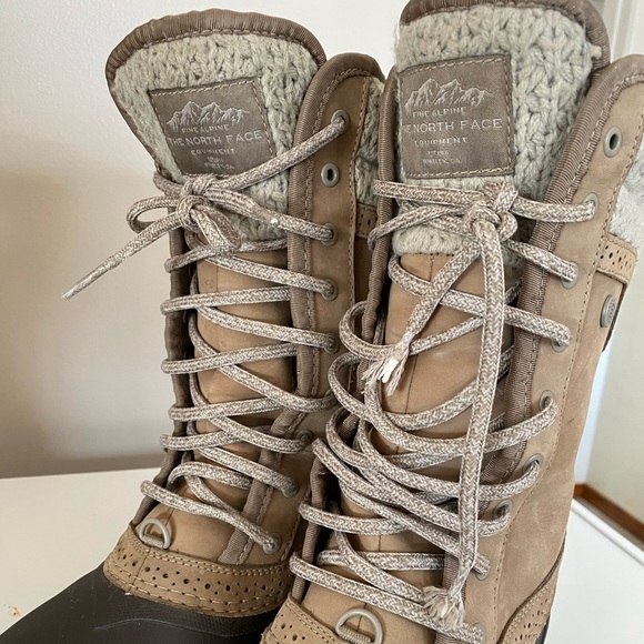 The North Face Women's Shellista II Mid 200g Waterproof Winter Boots - Picture 6 of 6